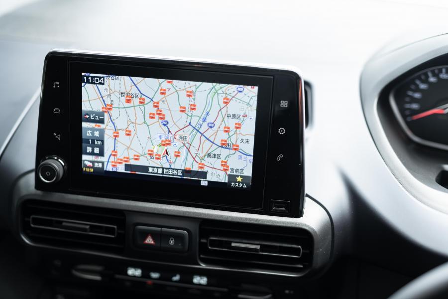Детали интерьера Peugeot Rifter 2019 года  (JP) (фото 8 из 23)